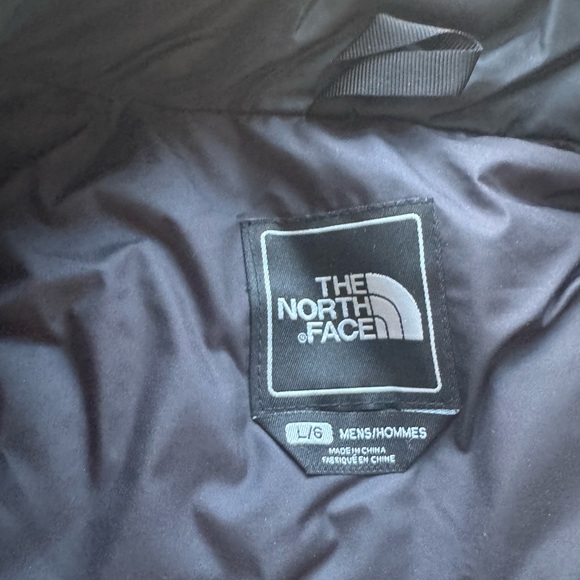 The North Face Black Nuptse Puffer Vest - Picture 2 of 2